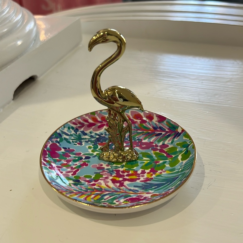 Lilly Pulitzer catch the wave dish NWT in box